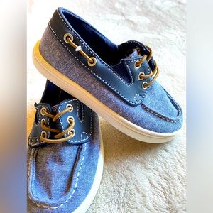 Very cute CHILDRENS PLACE TODDLER 9